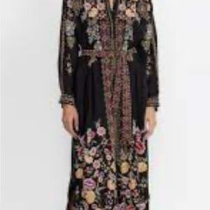 Chic Black Maxi Dress with Floral Embroidery Johnny Was
